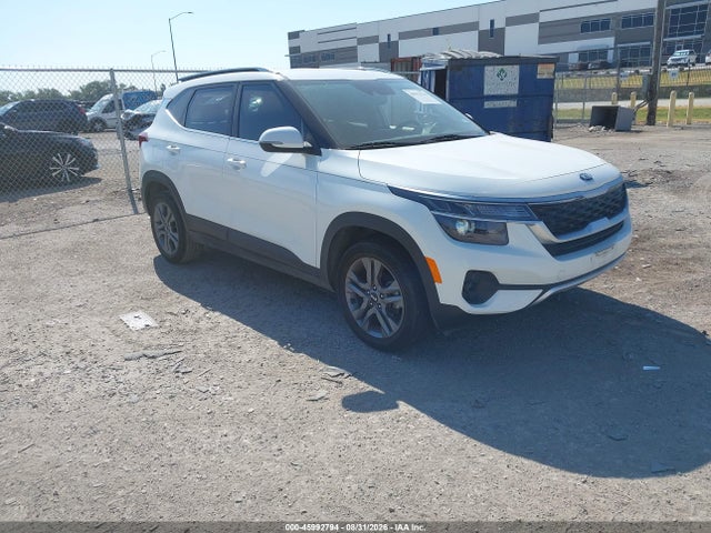 45992794 :رقم المزاد ، KNDEU2AA9M7105453 vin ، 2021 Kia Seltos S مزاد بيع