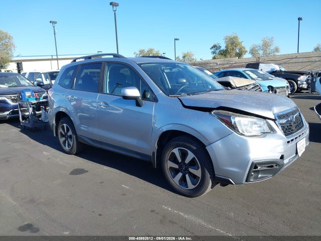 Subaru Forester 2.5i Premium 2017 JF2SJAEC5HH419829 Image 14