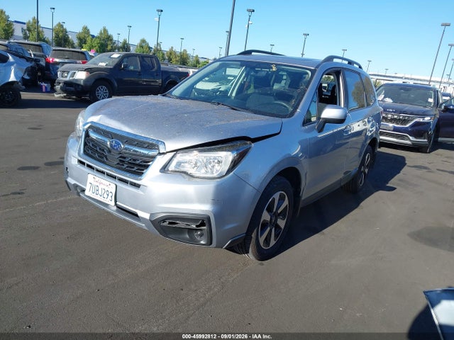 Subaru Forester 2.5i Premium 2017 JF2SJAEC5HH419829 Image 2