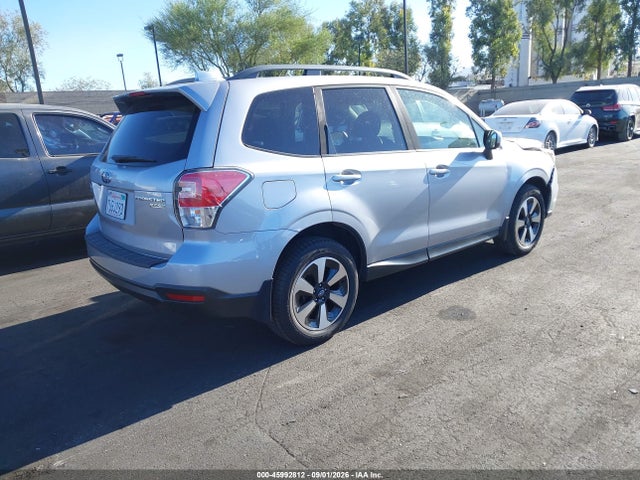Subaru Forester 2.5i Premium 2017 JF2SJAEC5HH419829 Image 4