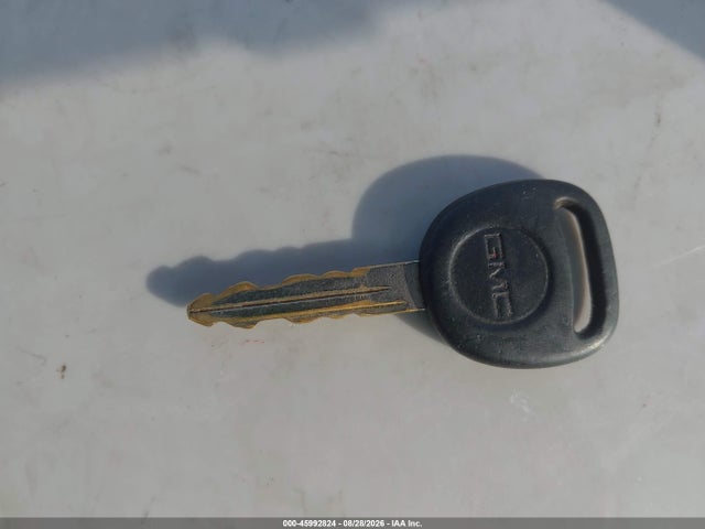 Продаж на аукціоні авто 2002 Gmc Sierra 1500 Sle, vin: 2GTEK19T921339785, номер лоту: 45992824