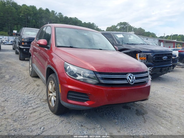 45992868 :رقم المزاد ، WVGAV3AX1EW110221 vin ، 2014 Volkswagen Tiguan S مزاد بيع