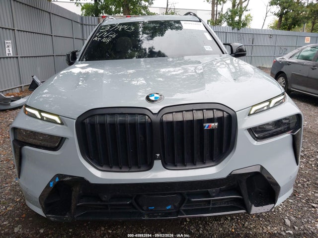 BMW X7 M60i 2024 5UX33EM05R9U70883 Image 13