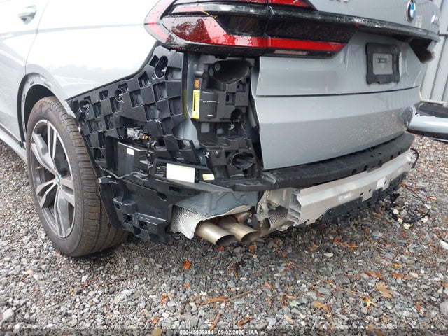 BMW X7 M60i 2024 5UX33EM05R9U70883 Image 18
