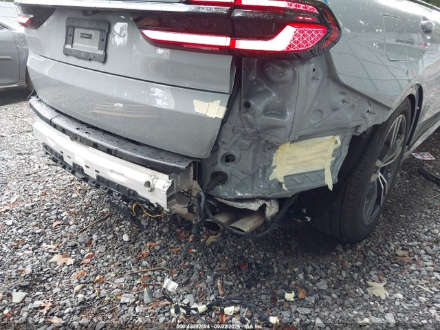 BMW X7 M60i 2024 5UX33EM05R9U70883 Image 6