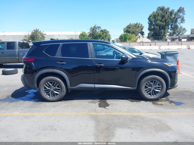 5N1AT3AAXMC726453 Nissan Rogue S Fwd