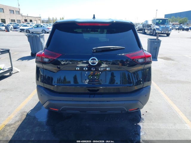5N1AT3AAXMC726453 Nissan Rogue S Fwd