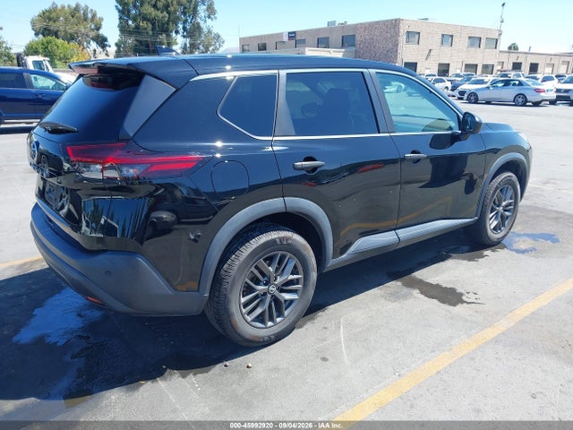 5N1AT3AAXMC726453 Nissan Rogue S Fwd