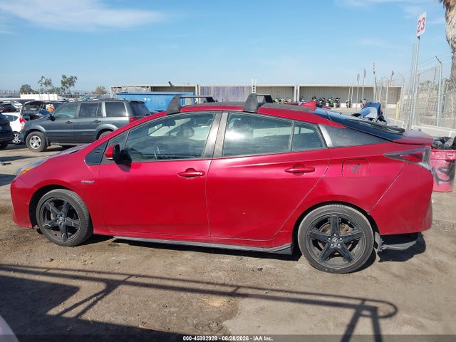 Toyota Prius Three Touring 2016 JTDKARFU5G3524922 Image 14