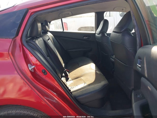 Toyota Prius Three Touring 2016 JTDKARFU5G3524922 Image 8