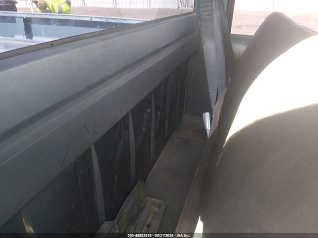 45992936 :رقم المزاد ، 2GCDC14KXJ1123563 vin ، 1988 Chevrolet Gmt-400 C1500 مزاد بيع