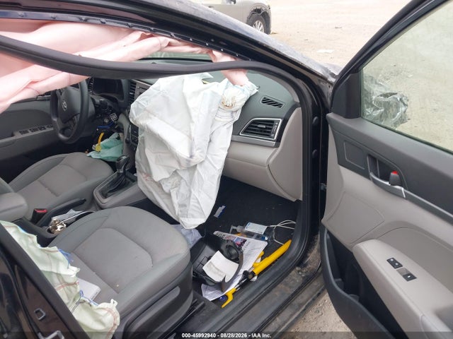 KMHD74LF3HU112165 Hyundai ELANTRA SE