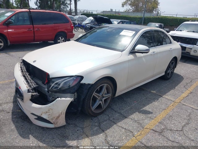 45992954 :رقم المزاد ، WDDZF4JB7KA526366 vin ، 2019 Mercedes-benz E 300 مزاد بيع