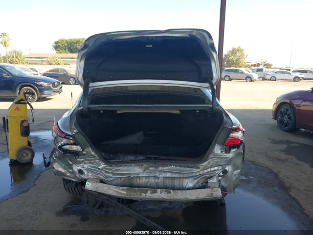 Toyota CAMRY LE 2022 4T1C11AK6NU675637 Image 17