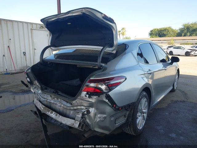 Toyota CAMRY LE 2022 4T1C11AK6NU675637 Image 4