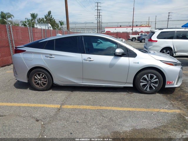 Toyota Prius Prime Premium 2018 JTDKARFP6J3099454 Image 14