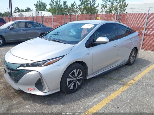 Toyota Prius Prime Premium 2018 JTDKARFP6J3099454 Image 2