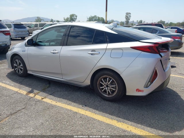 Toyota Prius Prime Premium 2018 JTDKARFP6J3099454 Image 3