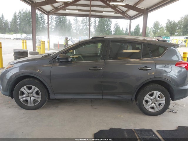 JTMZFREVXED033277 Toyota RAV4 LE