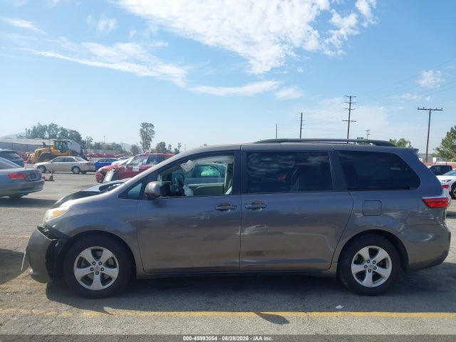 Toyota Sienna Le 8 Passenger 2015 5TDKK3DC3FS634045 Image 15