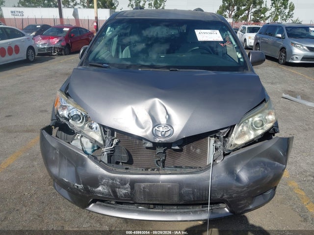Toyota Sienna Le 8 Passenger 2015 5TDKK3DC3FS634045 Image 6