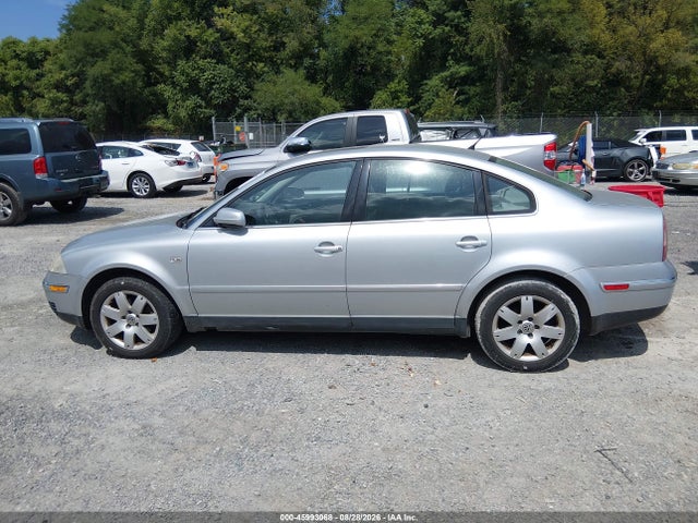 2003 Volkswagen Passat Glx მანქანა იყიდება აუქციონზე, vin: WVWRH63B03P244856, აუქციონის ნომერი: 45993068