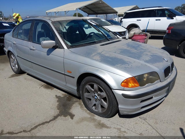 Продажа на аукционе авто 2000 Bmw 323i, vin: WBAAM334XYCB23050, номер лота: 45993093