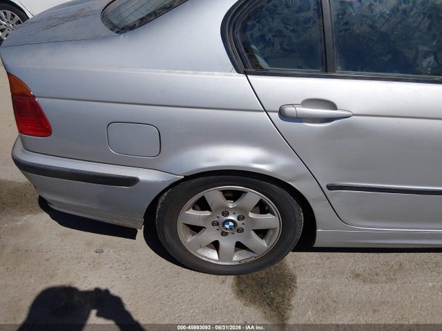 Продажа на аукционе авто 2000 Bmw 323i, vin: WBAAM334XYCB23050, номер лота: 45993093