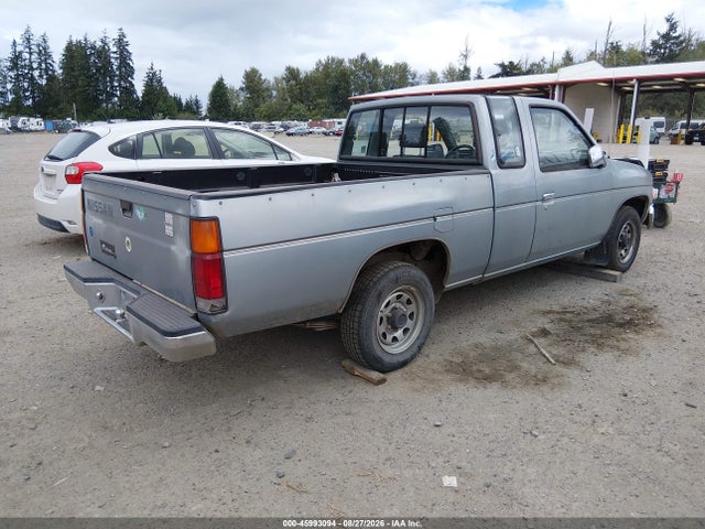 45993094 :رقم المزاد ، 1N6SD16S1PC319425 vin ، 1993 Nissan Truck King Cab مزاد بيع