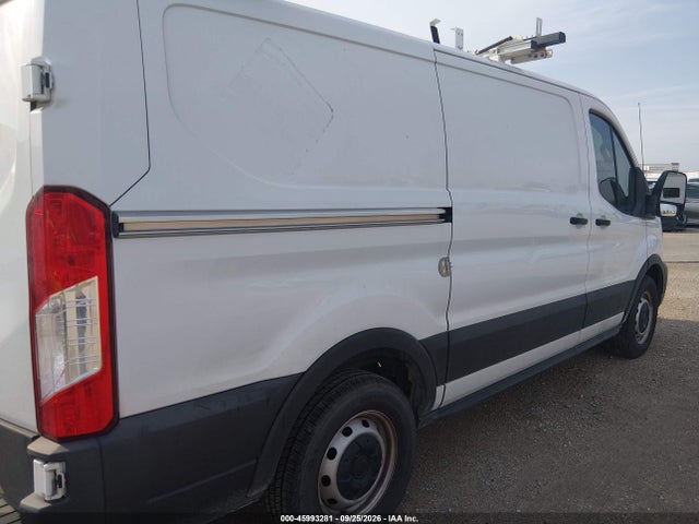 45993281 :رقم المزاد ، 1FTYE1Y81LKA15619 vin ، 2020 Ford Transit-150 مزاد بيع