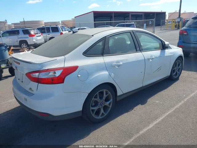 1FADP3F23EL111869 Ford FOCUS SE