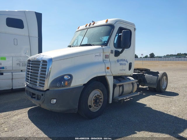 Продаж на аукціоні авто 2014 Freightliner Cascadia 125, vin: 3AKBGDDV0ESFX4976, номер лоту: 45993336