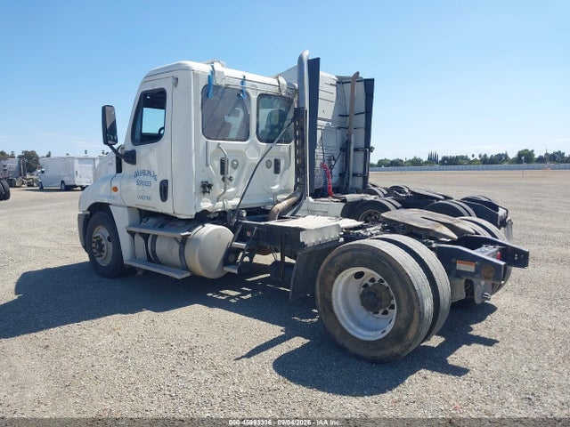 Продаж на аукціоні авто 2014 Freightliner Cascadia 125, vin: 3AKBGDDV0ESFX4976, номер лоту: 45993336