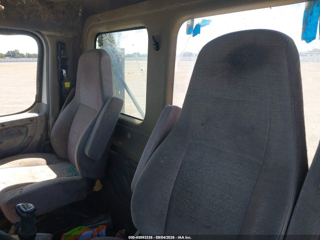 Продаж на аукціоні авто 2014 Freightliner Cascadia 125, vin: 3AKBGDDV0ESFX4976, номер лоту: 45993336