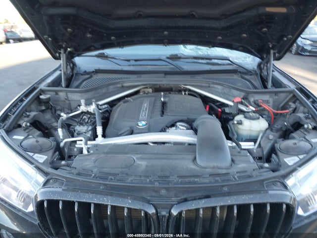 45993340 :رقم المزاد ، 5UXKR0C37H0X79296 vin ، 2017 Bmw X5 Xdrive35i مزاد بيع