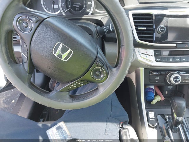 Honda Accord Touring 2015 1HGCR3F97FA000365 Image 11