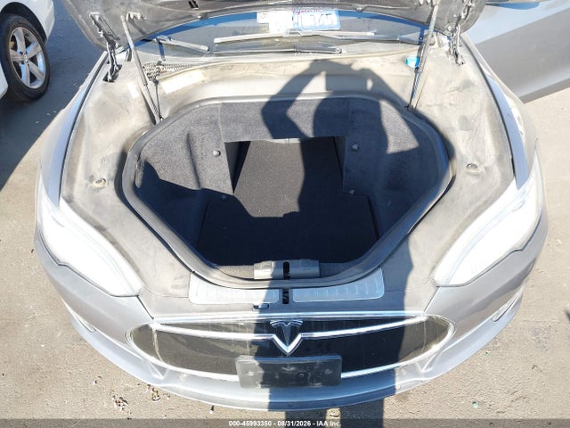 45993350 :رقم المزاد ، 5YJSA1CN5DFP10036 vin ، 2013 Tesla Model S مزاد بيع
