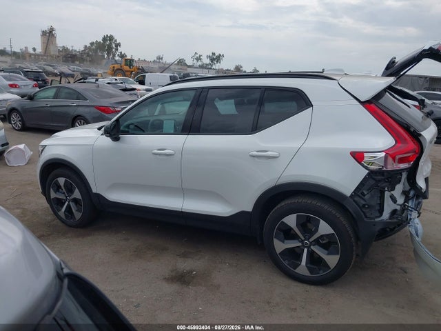 Aukcja sprzedaży 2025 Volvo Xc40 B5 Plus Dark Theme, vin: YV4L12UC7S2608080, numer aukcji: 45993404