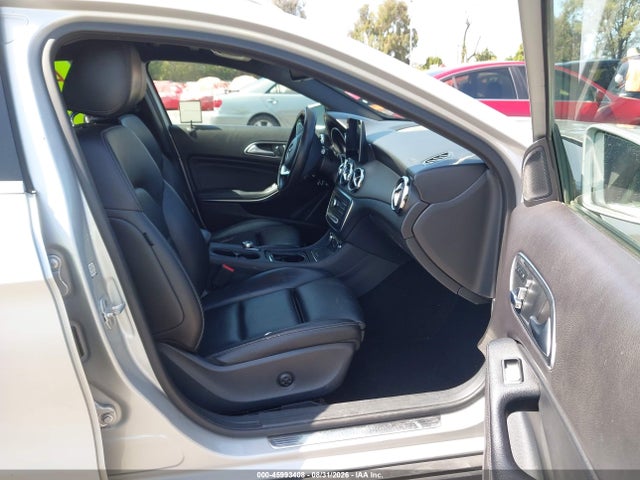 WDCTG4EB8JJ440290 Mercedes-Benz GLA 250