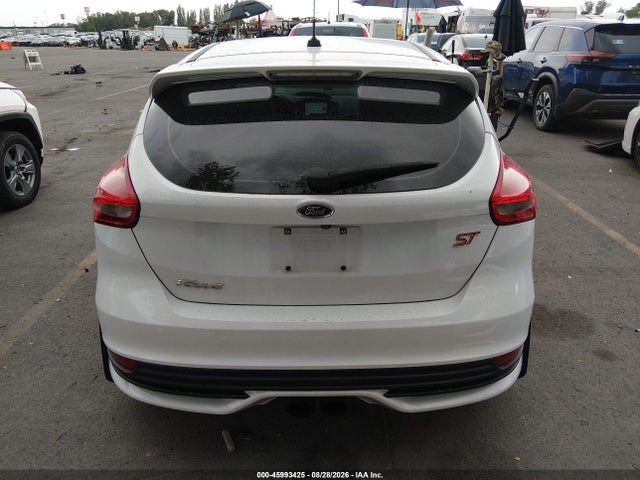 Ford FOCUS ST 2016 1FADP3L98GL225645 Image 17