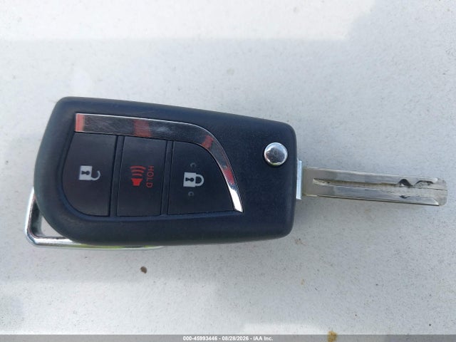 Scion IM 2016 JTNKARJE6GJ519879 Image 11