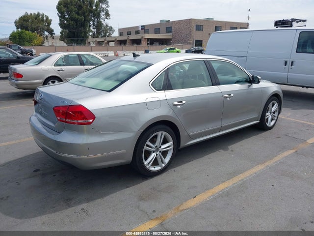 2014 Volkswagen Passat 2.0l Tdi Se მანქანა იყიდება აუქციონზე, vin: 1VWBN7A3XEC022098, აუქციონის ნომერი: 45993485