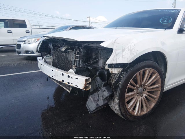 45993497 :رقم المزاد ، 2C3CA5CGXBH580733 vin ، 2011 Chrysler 300 Limited مزاد بيع