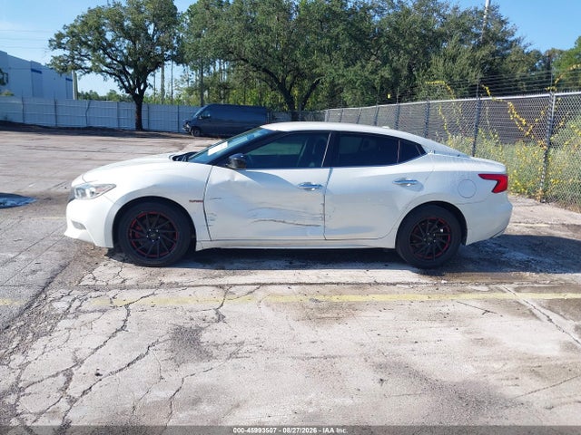 45993507 :رقم المزاد ، 1N4AA6AP5HC444040 vin ، 2017 Nissan Maxima 3.5 S مزاد بيع