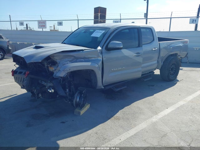 3TMDZ5BN2JM039958 Toyota Tacoma Trd Sport