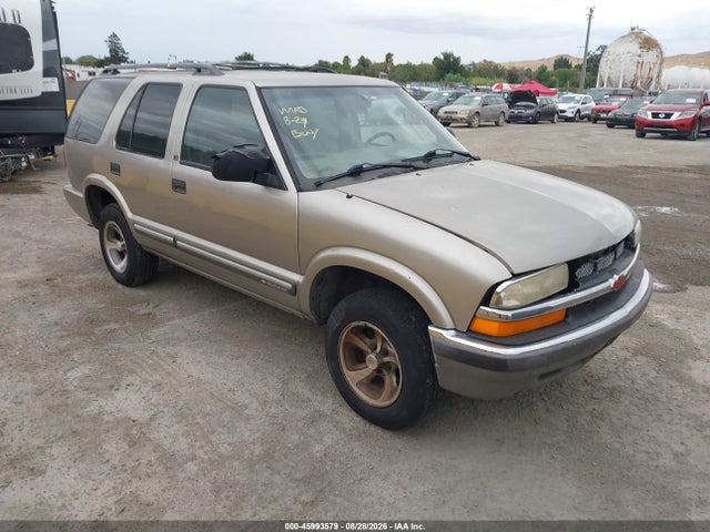 2000 Chevrolet Blazer Ls მანქანა იყიდება აუქციონზე, vin: 1GNCS13W3Y2381153, აუქციონის ნომერი: 45993579