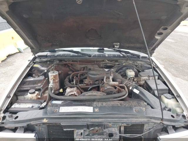Продажа на аукционе авто 2000 Chevrolet Blazer Ls, vin: 1GNCS13W3Y2381153, номер лота: 45993579