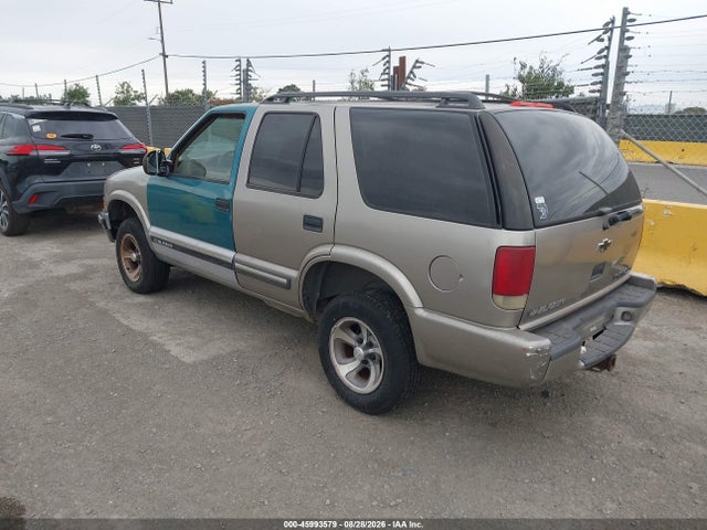 Продажа на аукционе авто 2000 Chevrolet Blazer Ls, vin: 1GNCS13W3Y2381153, номер лота: 45993579