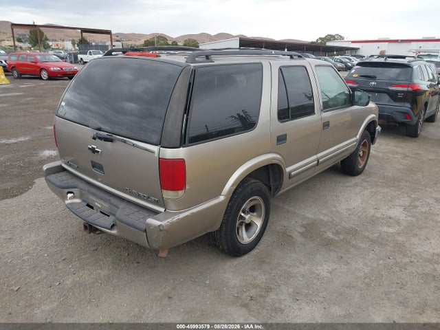Продажа на аукционе авто 2000 Chevrolet Blazer Ls, vin: 1GNCS13W3Y2381153, номер лота: 45993579