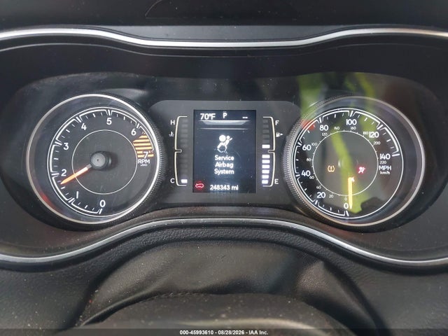 2019 Jeep Cherokee Latitude Fwd მანქანა იყიდება აუქციონზე, vin: 1C4PJLCBXKD153068, აუქციონის ნომერი: 45993610